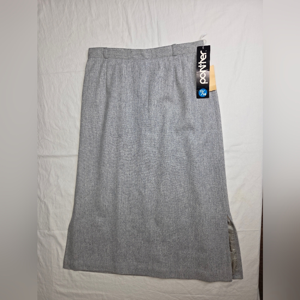 Vintage Women's Wool Skirt. NWT. Size 13/14 Panther